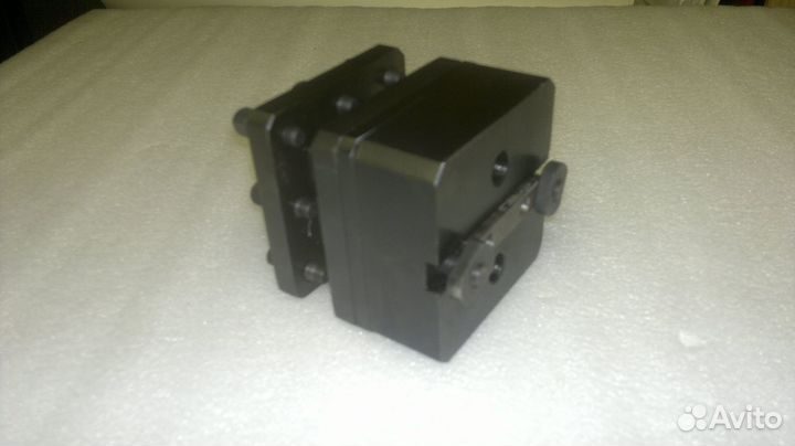 Резцедержатель малогабаритный токарный