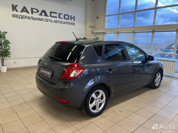 Kia Ceed 1.6 AT, 2011, 163 500 км