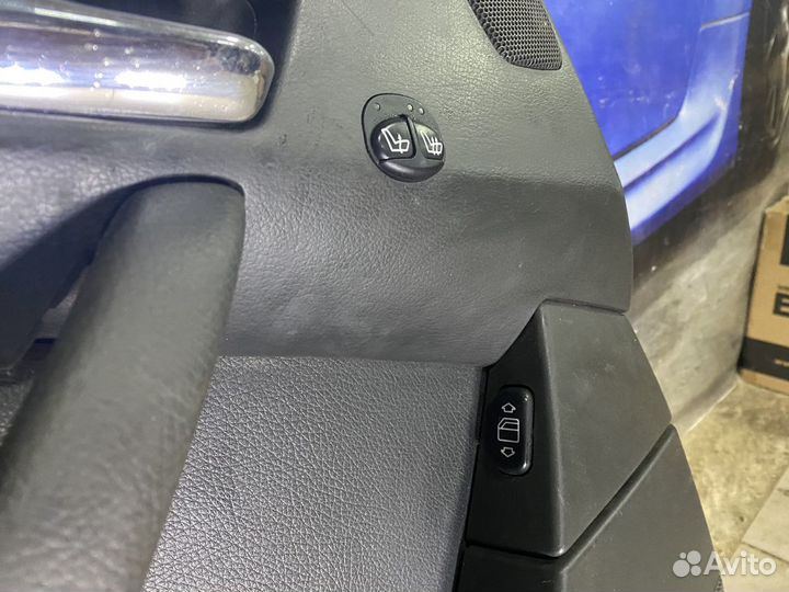 Обшивка задней левой двери Mercedes W220