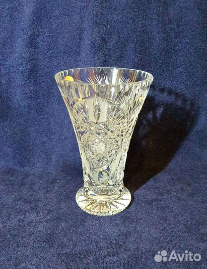 Ваза хрустальная. Чехословакия