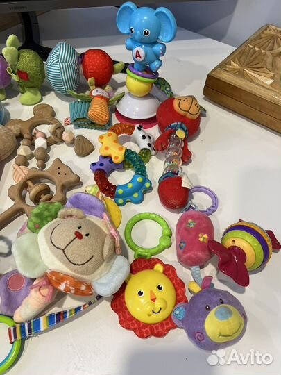 Игрушки для малыша. Пакетом