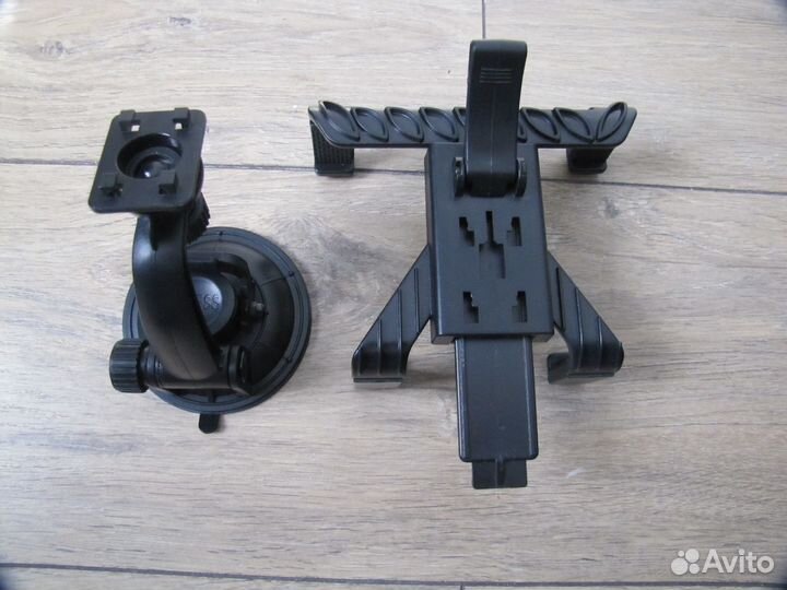 Кронштейн для крепления планшета на стекло автомоб