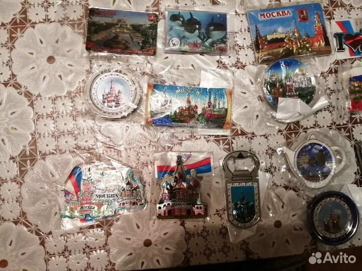 Продам магниты с Москвой