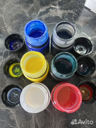 Акриловые краски по стеклу и керамики