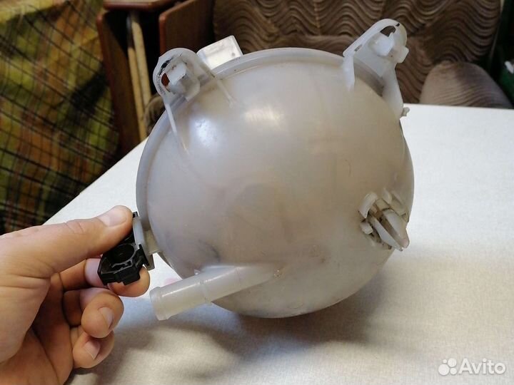 Расширительный бачок Octavia A7