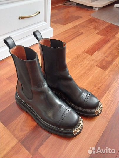 Сапоги женские Sandro 37