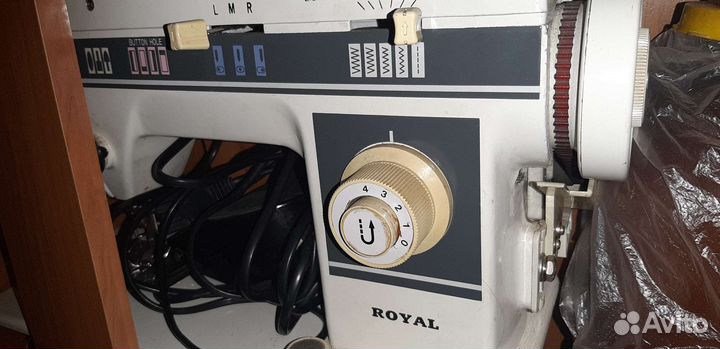 Швейная машина royal