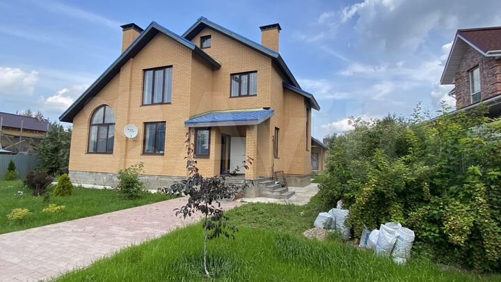 Дом 181 м² на участке 13 сот.