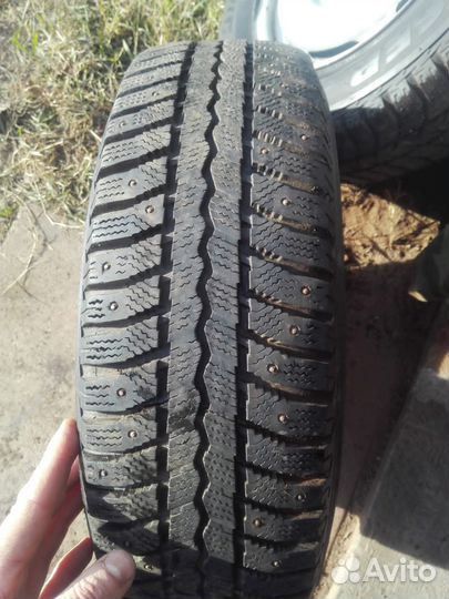 Bridgestone Ice Cruiser 5000 175/70 R13
