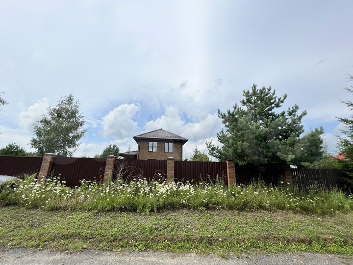 Дом 240 м² на участке 6,3 сот.