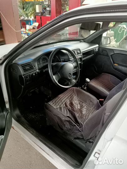 Opel Vectra, 1989