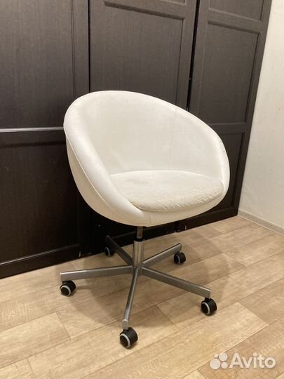 Офисное кресло IKEA skruvsta