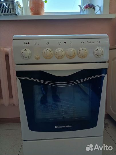 Продам электроплиту