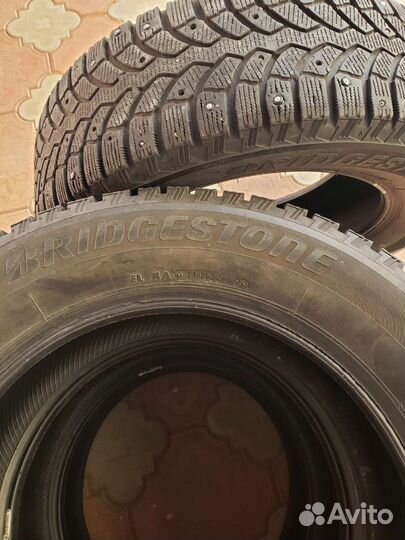 Bridgestone Blizzak VRX2 205/65 R16