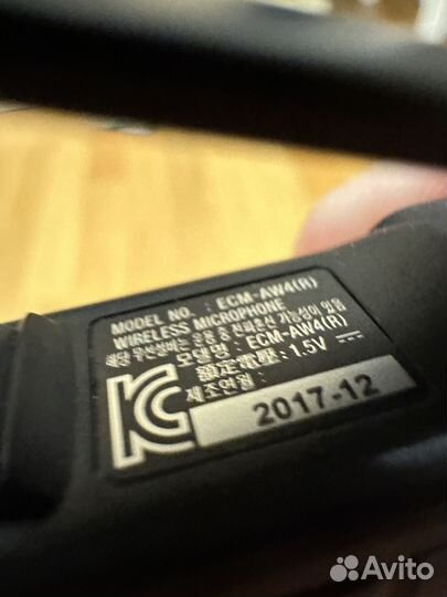 Беспроводной Петличный Микрофон Sony ECM-AW4