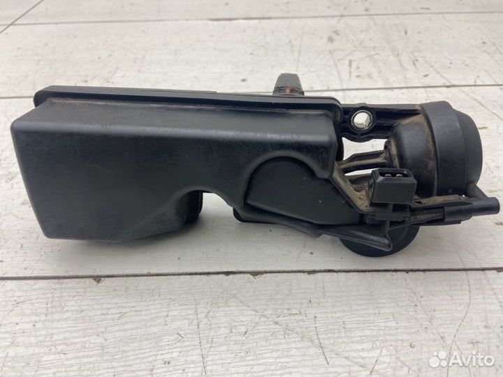 Механизм изменения длины впускного коллектора Bmw