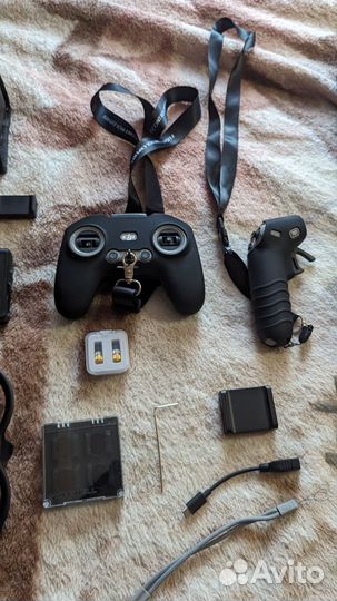 Квадрокоптер dji avata