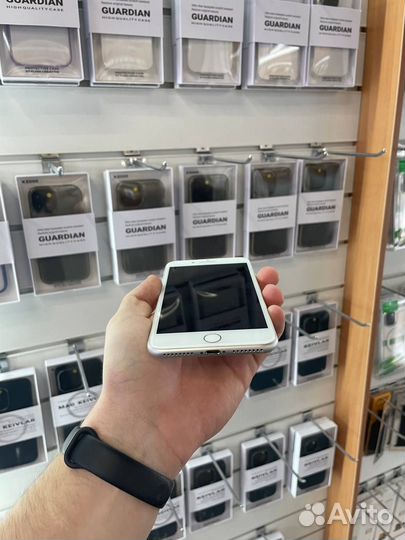 iPhone 8 Plus, 64 ГБ