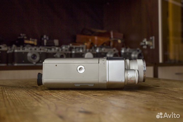Редкая кинокамера Minolta auto zoom 8