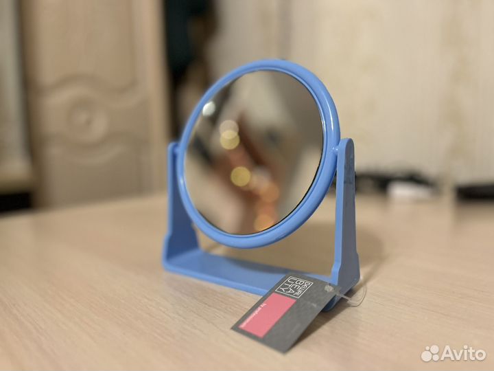 Косметическое зеркало