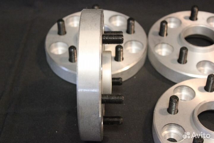 Проставки переход с 5*120 на 5*114,3 (25 мм)