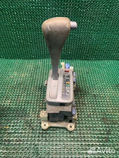 Селектор АКПП Nissan Expert venw11 YD-22(DD) 2000
