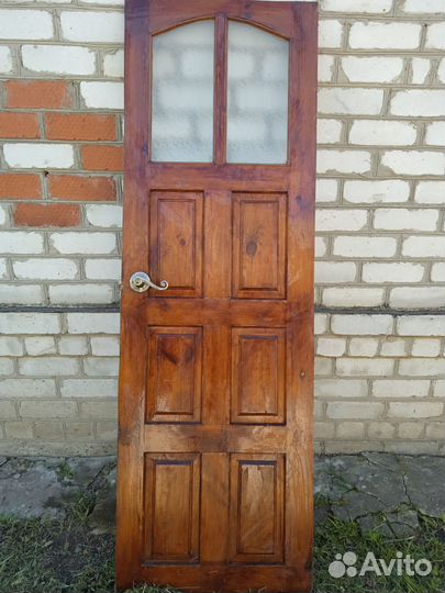 Дверь деревянная б/у