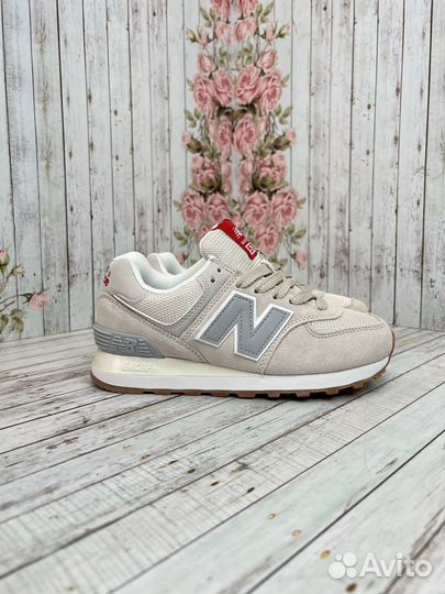 Кроссовки New Balance 574 женские бежевые с сеткой