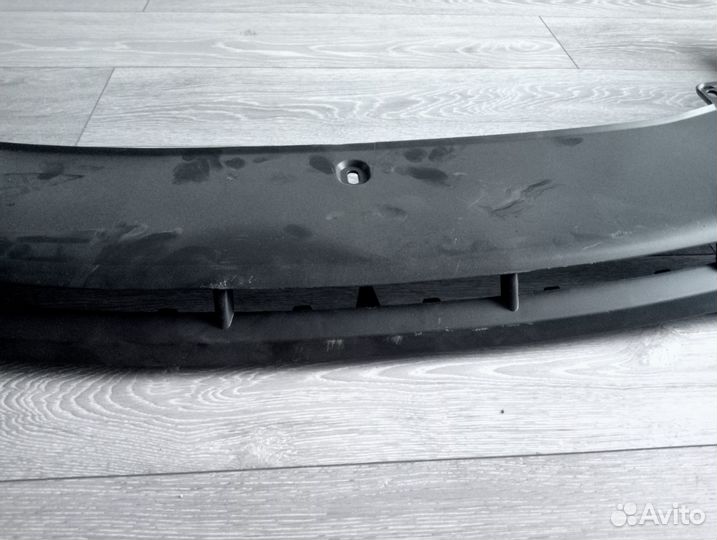 Спойлер переднего бампера Passat B5