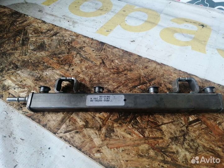 Топливная рампа Ford Mondeo 3, 1.8, chbb