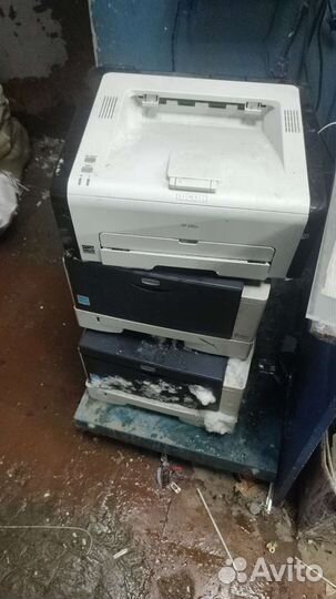 Принтер лазерный на запчасти