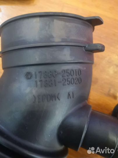 Патрубок воздушного фильтра Toyota Camry Lexus ES