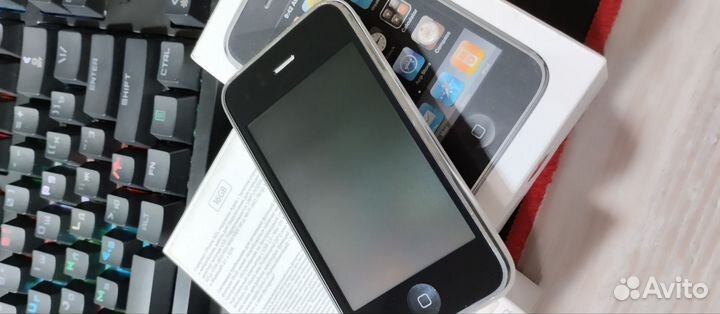 iPhone 3GS, 16 ГБ