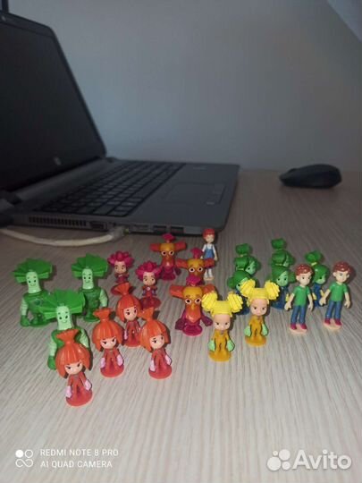 Игрушки из Чупа чупс,три кота,Мимимишки,LOL