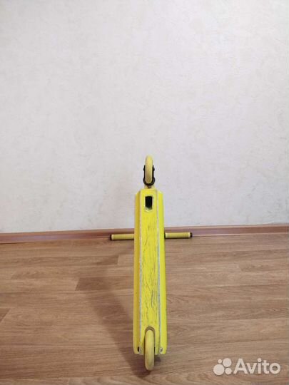 Трюковой самокат xaos