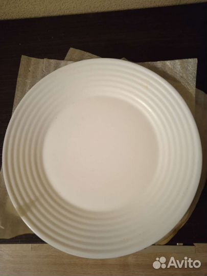 Тарелки разные 25 см