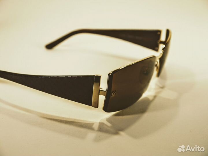 Солнцезащитные очки женские Loewe