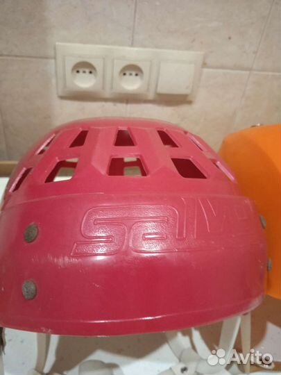 Хоккейная форма, шлем 