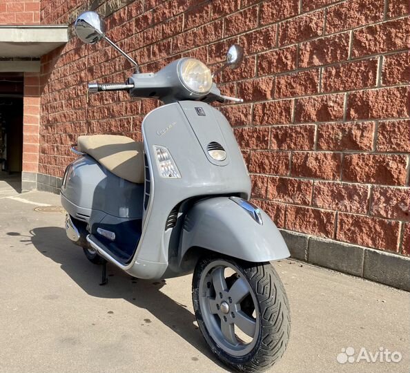 Vespa GTS 250