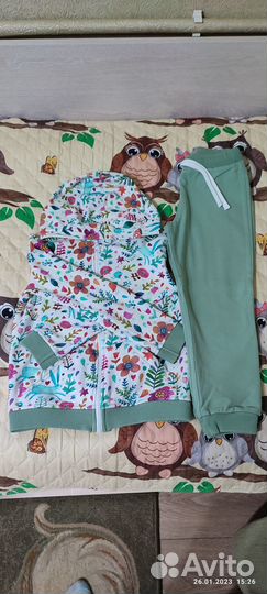 Спортивный костюм для девочки