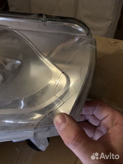 Фара левая CitroenC4 B7 б/у сломанная