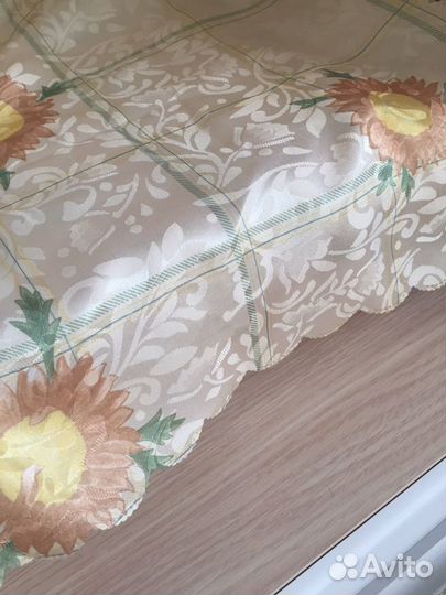 Скатерть тканевая 200см на 150см
