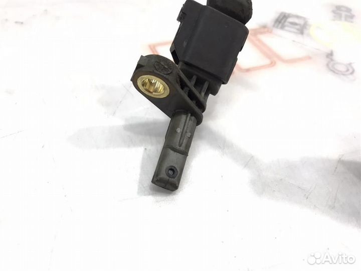 Датчик ABS задний левый VW Touareg GP (7LA,7L6,7L