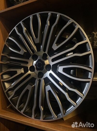 Диски R22 5x120 для Range Rover
