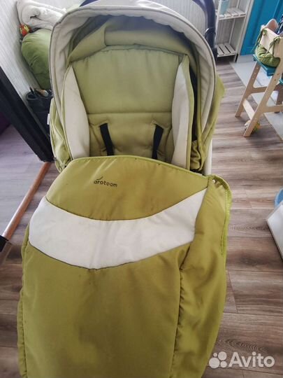 Коляска Aroteam Loydi