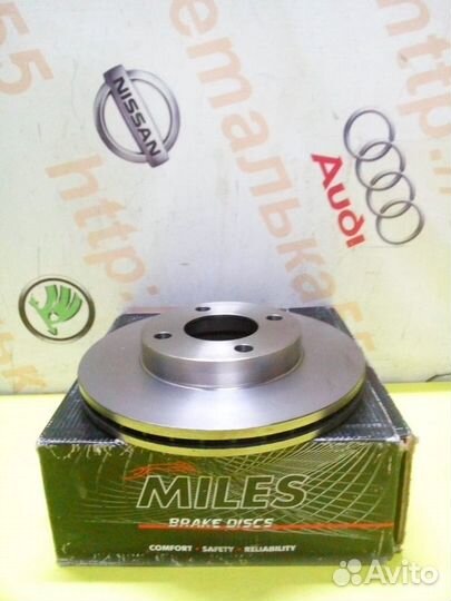 Диск тормозной передний вент. новый audi 80 90 100