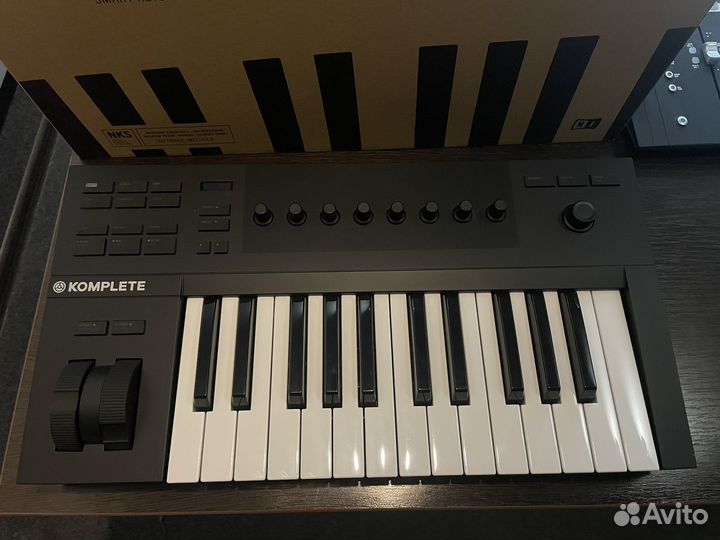 Native Instruments Komplete Kontrol A25