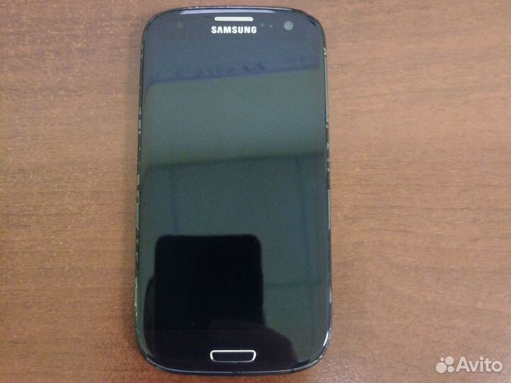 Samsung Galaxy S III GT-I9300, 16 ГБ