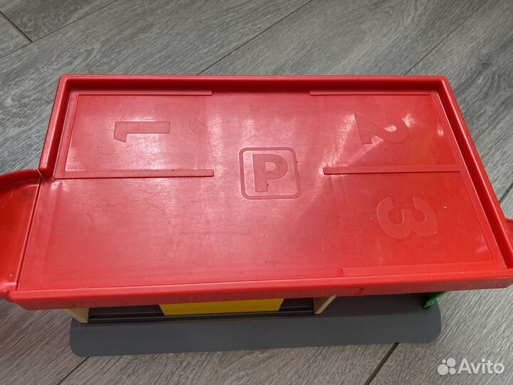 Трек парковка заправка IKEA