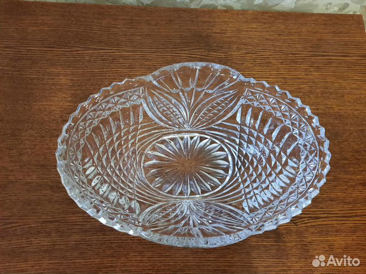 Ваза хрустальная